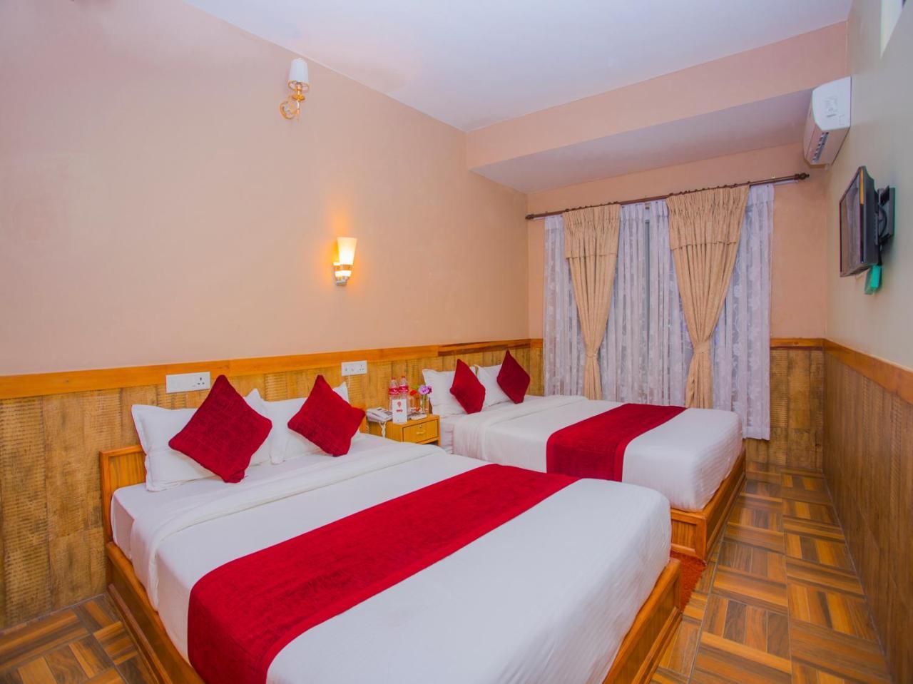 Grand Shivalaya Hotel And Restro Pokhara Ngoại thất bức ảnh