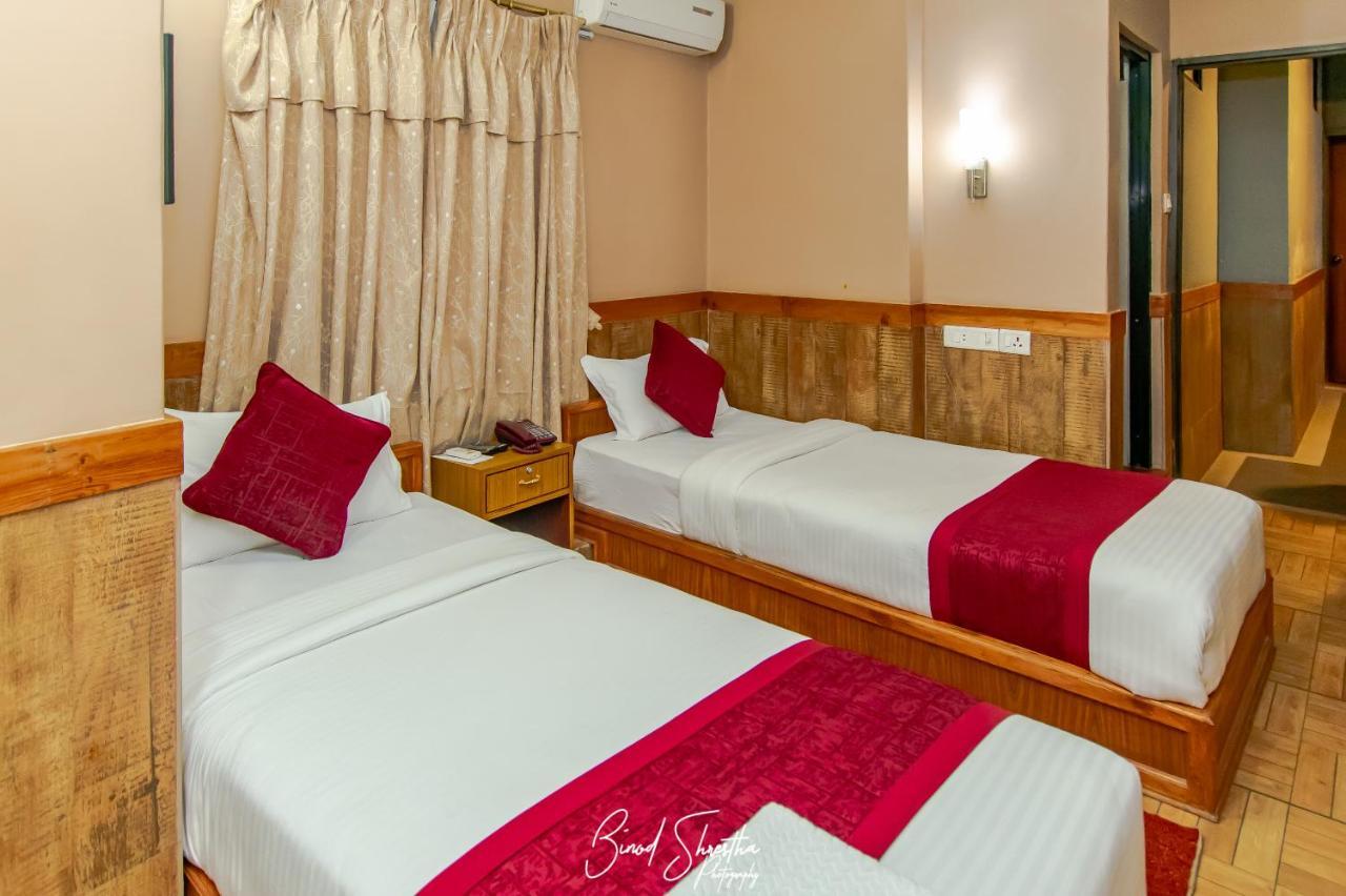 Grand Shivalaya Hotel And Restro Pokhara Ngoại thất bức ảnh